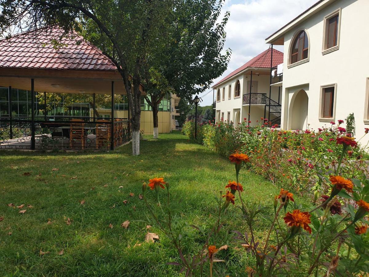 Gabala Yeddi Gozel Hotel Exterior photo